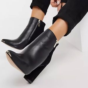 Ted Baker T detail leather boot